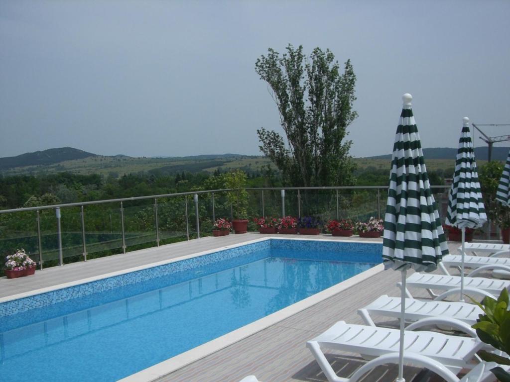 Apartament Fantasy Хисаря Экстерьер фото